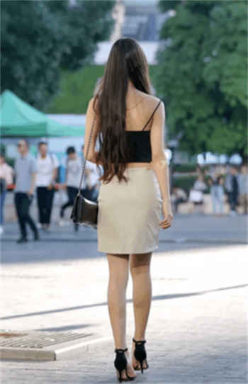 触手怪产卵美女怀虫子