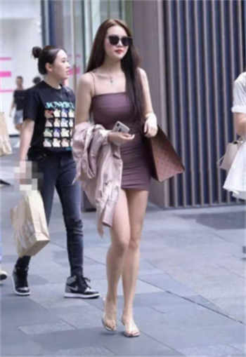 穿越小说女主驯万兽的