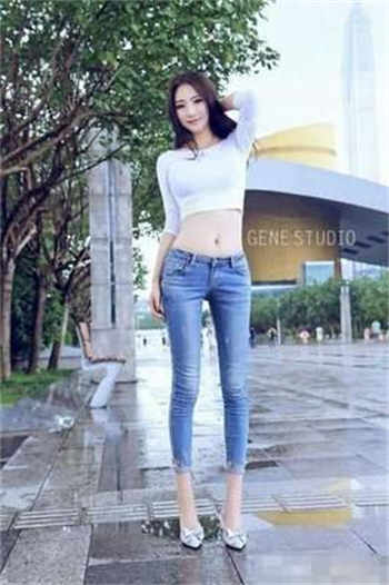 新来的漂亮老师