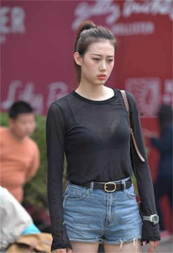电子厂妇女容易上吗