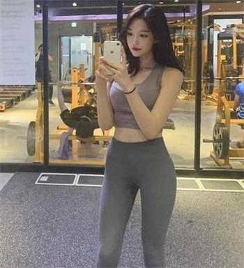 反派他过分美丽师尊感情