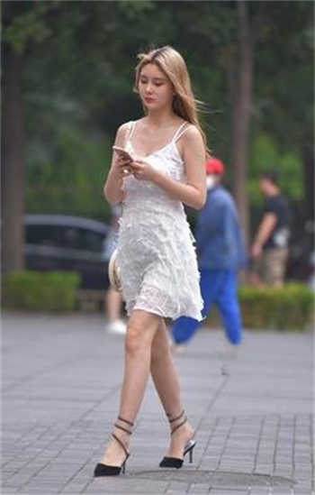 给女s黑冰当狗的视频