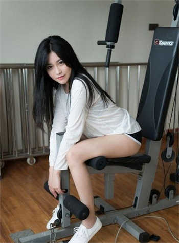 兄弟一前一后的动了起来