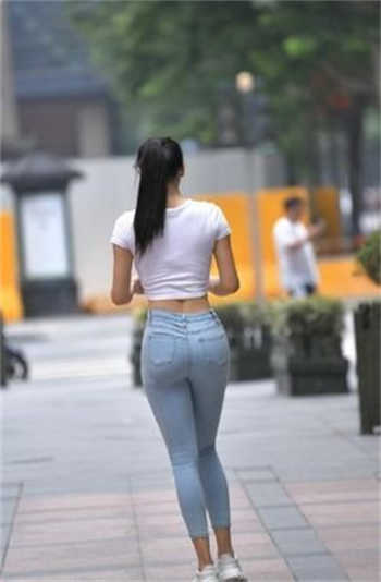 清纯妻子的调叫改变小诗