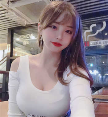 侄女到舅舅家吃年夜饭