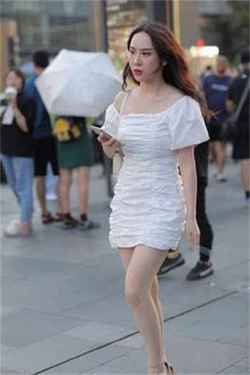 两人打扑克剧烈运动全过程