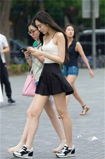 英语老师和我打扑克小说