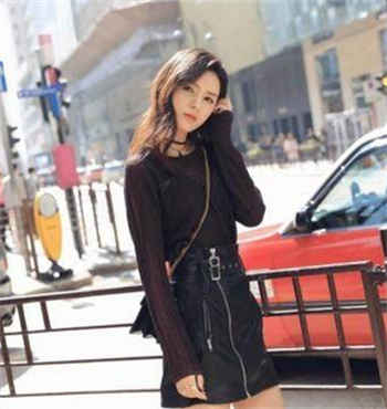美女pk精子