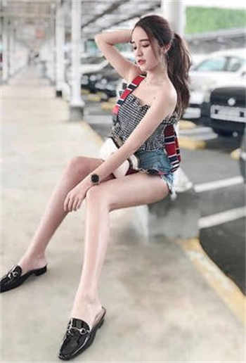 麻豆吴梦梦 游泳