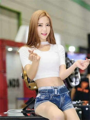 课外辅导的秘密2女主角啥