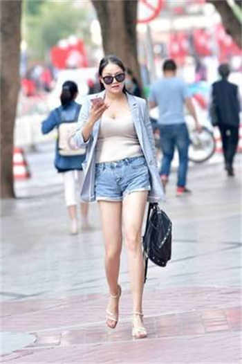校长和两个双胞胎姐妹txt