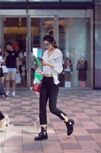 闺蜜把我绑在柜子上挠肚子