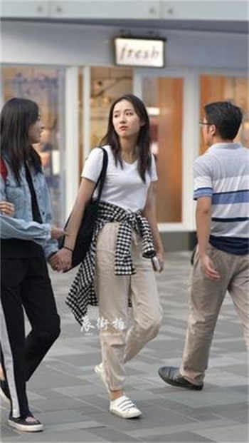 许安安刘浩明