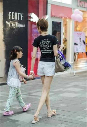 云宝宝主播图片