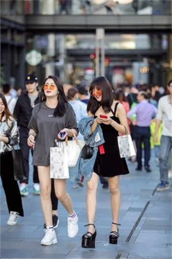 和亲妹妹一起租房